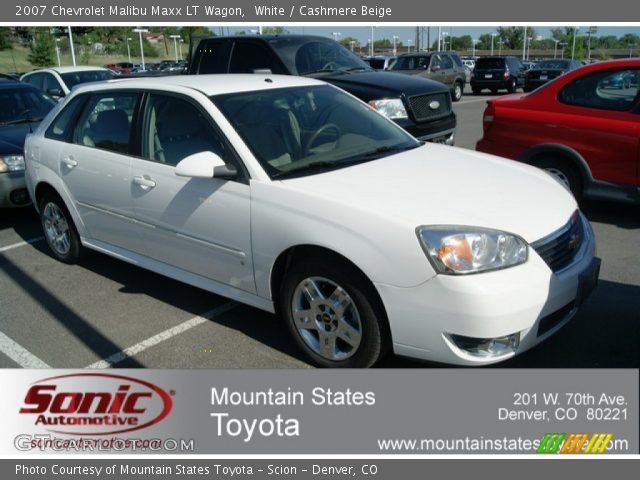 2007 Chevrolet Malibu Maxx LT Wagon in White