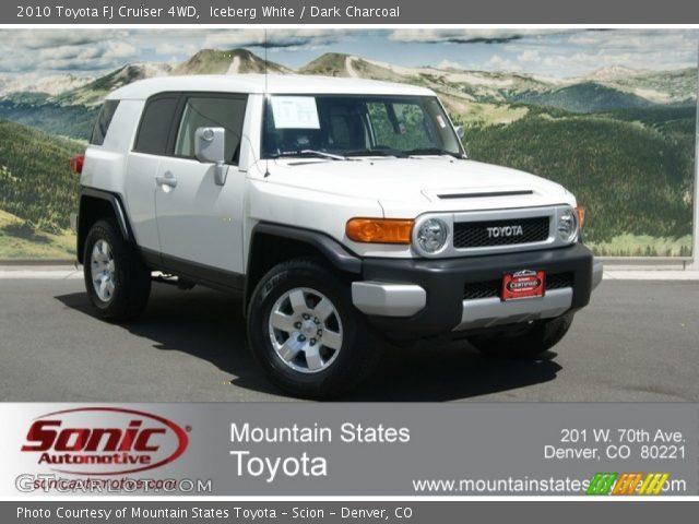 2010 Toyota FJ Cruiser 4WD in Iceberg White