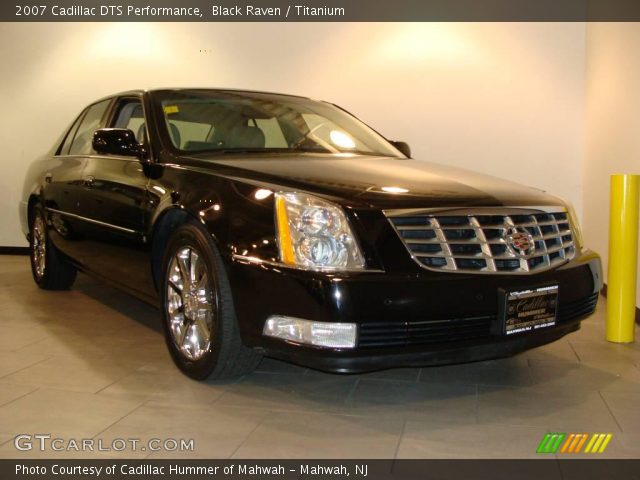 2007 Cadillac DTS Performance in Black Raven