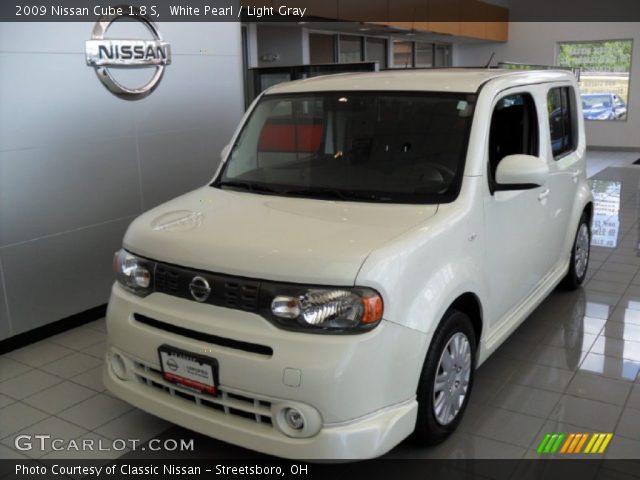 2009 Nissan Cube 1.8 S in White Pearl