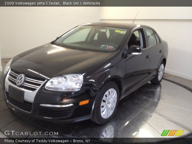 2009 Volkswagen Jetta S Sedan in Black Uni