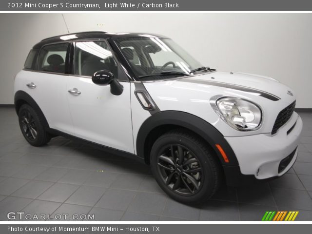 2012 Mini Cooper S Countryman in Light White