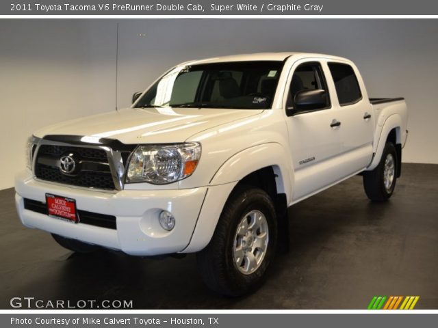 2011 Toyota Tacoma V6 PreRunner Double Cab in Super White