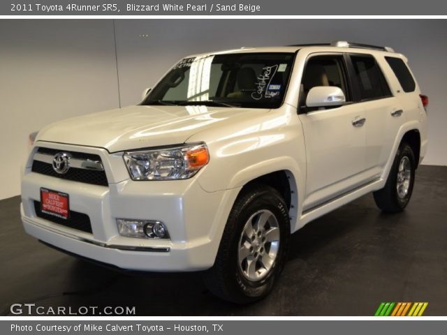 2011 Toyota 4Runner SR5 in Blizzard White Pearl
