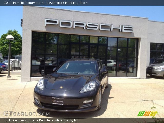 2011 Porsche Panamera 4 in Basalt Black Metallic