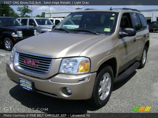2007 GMC Envoy SLE 4x4 in Sand Beige Metallic