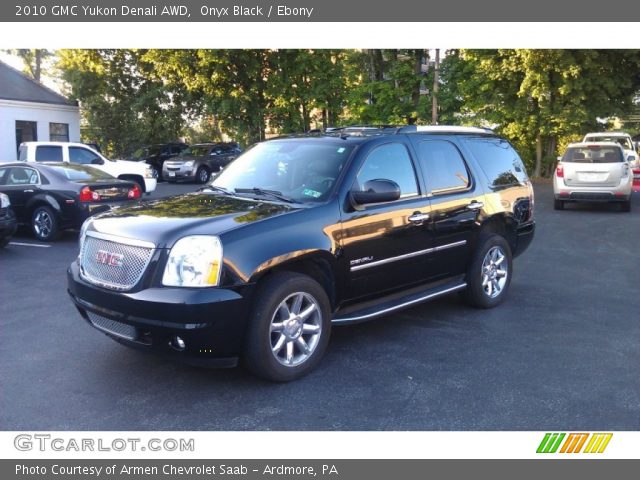 2010 GMC Yukon Denali AWD in Onyx Black