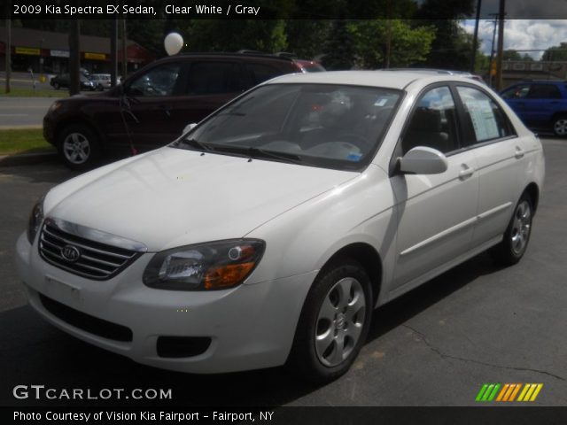 2009 Kia Spectra EX Sedan in Clear White