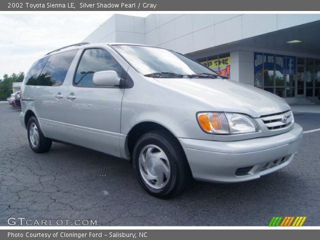 2002 Toyota Sienna LE in Silver Shadow Pearl