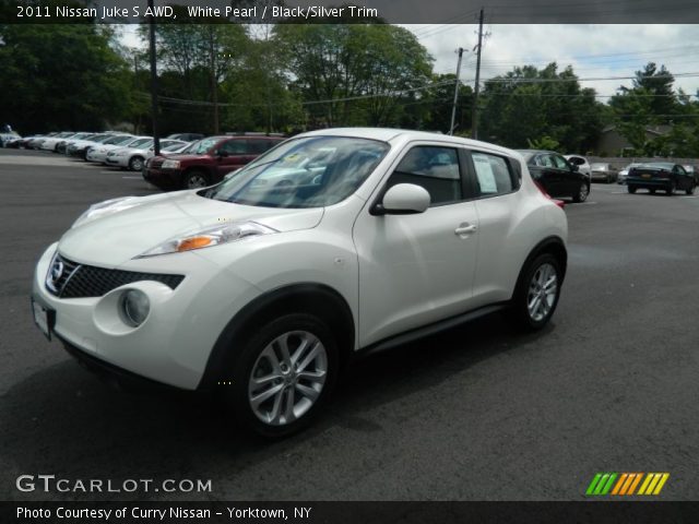 2011 Nissan Juke S AWD in White Pearl