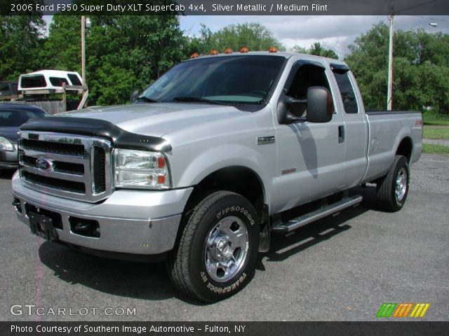2006 Ford F350 Super Duty XLT SuperCab 4x4 in Silver Metallic