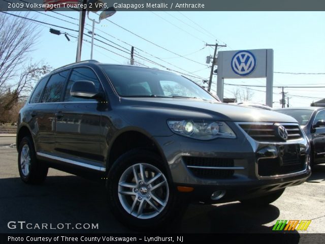 2009 Volkswagen Touareg 2 VR6 in Galapagos Metallic