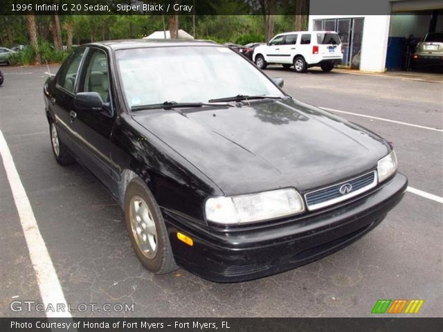 1996 Infiniti G 20 Sedan in Super Black