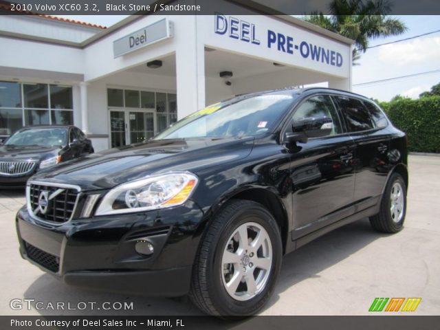 2010 Volvo XC60 3.2 in Black Stone