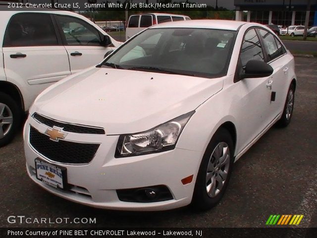 2012 Chevrolet Cruze LS in Summit White