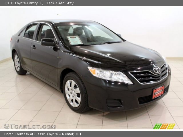 2010 Toyota Camry LE in Black
