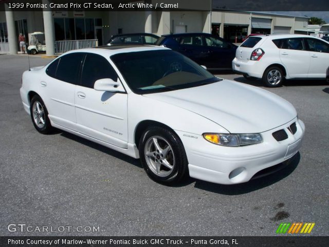 1999 Pontiac Grand Prix GT Sedan in Arctic White
