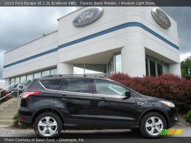 2013 Ford Escape SE 2.0L EcoBoost 4WD in Tuxedo Black Metallic