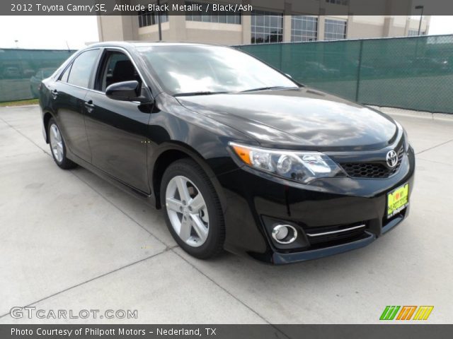 2012 Toyota Camry SE in Attitude Black Metallic