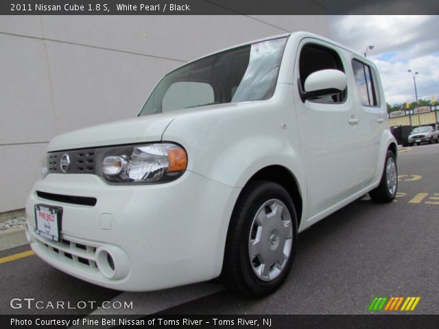 2011 Nissan Cube 1.8 S in White Pearl
