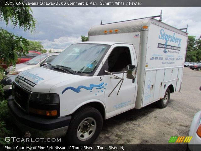 2005 GMC Savana Cutaway 3500 Commercial Van in Summit White