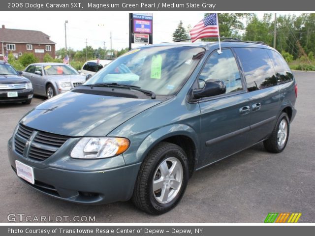 2006 Dodge Caravan SXT in Magnesium Green Pearl