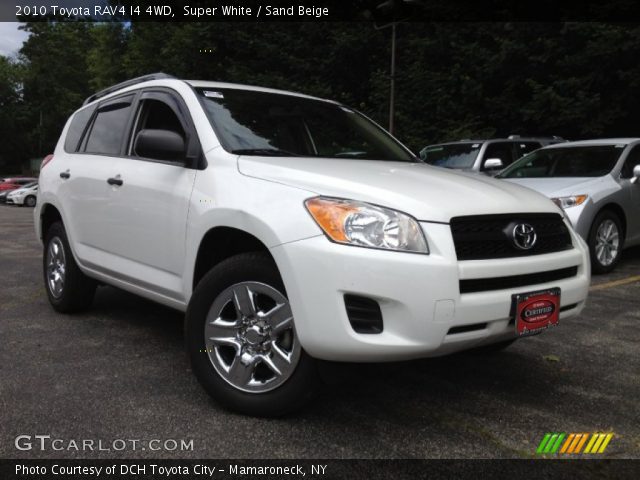 2010 Toyota RAV4 I4 4WD in Super White