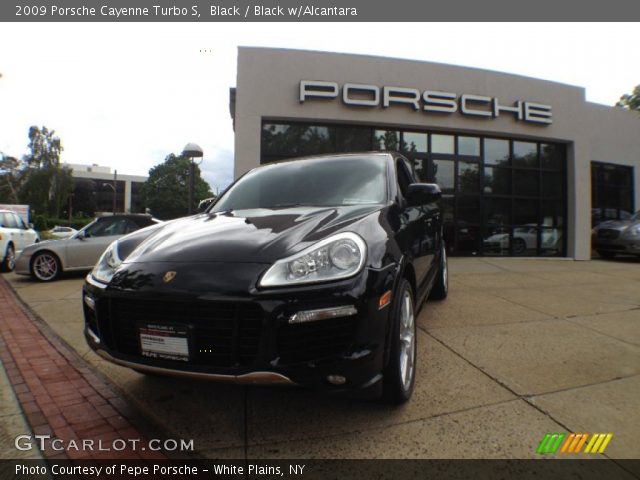 2009 Porsche Cayenne Turbo S in Black