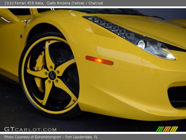 2010 Ferrari 458 Italia in Giallo Modena (Yellow)