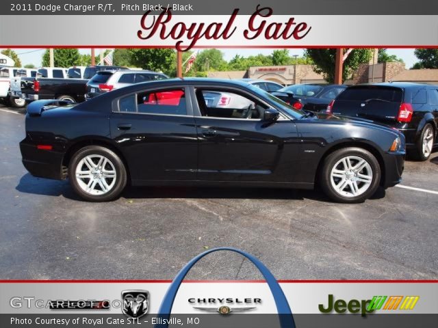 2011 Dodge Charger R/T in Pitch Black