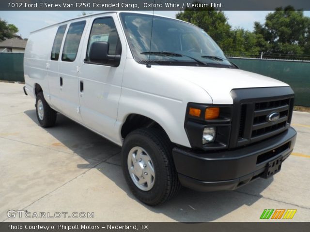2012 Ford E Series Van E250 Extended Cargo in Oxford White