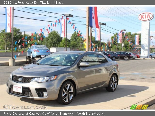 2010 Kia Forte Koup SX in Titanium