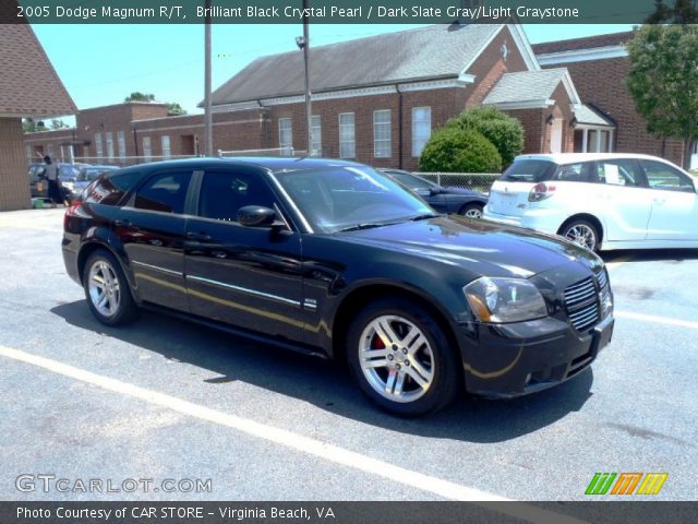 2005 Dodge Magnum R/T in Brilliant Black Crystal Pearl