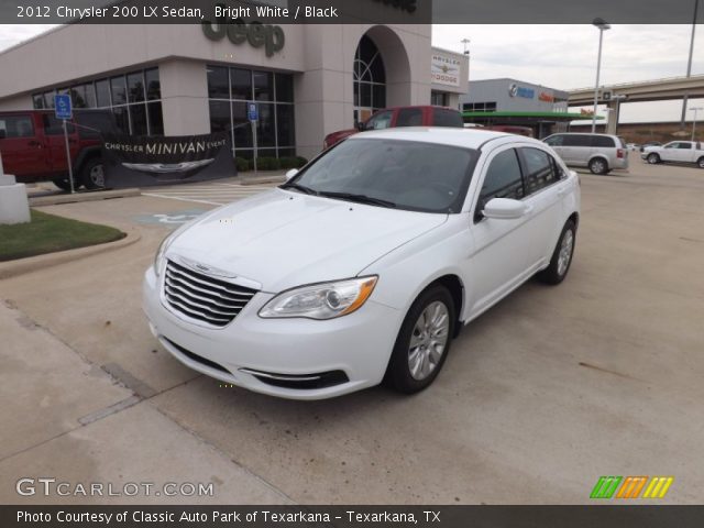 2012 Chrysler 200 LX Sedan in Bright White