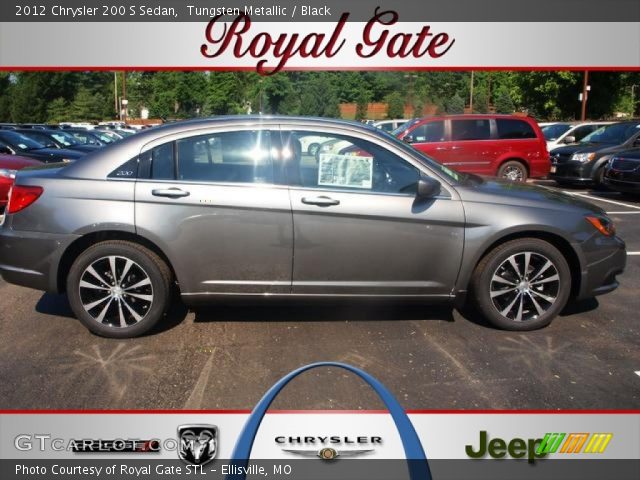 2012 Chrysler 200 S Sedan in Tungsten Metallic