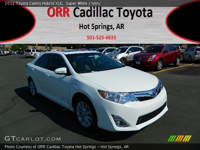 2012 Toyota Camry Hybrid XLE in Super White