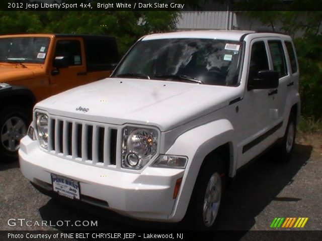 2012 Jeep Liberty Sport 4x4 in Bright White