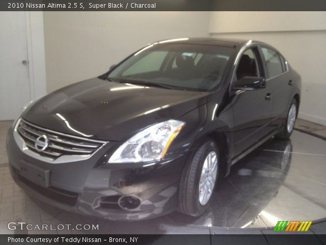 2010 Nissan Altima 2.5 S in Super Black