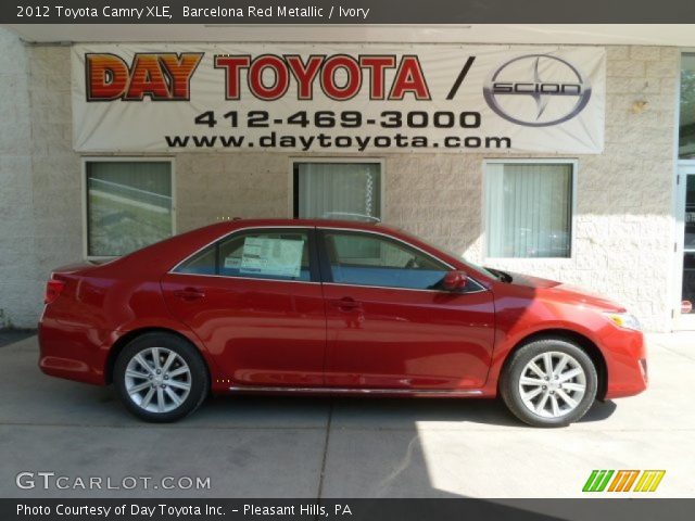 2012 Toyota Camry XLE in Barcelona Red Metallic
