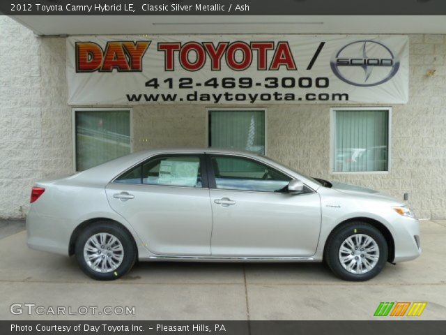 2012 Toyota Camry Hybrid LE in Classic Silver Metallic