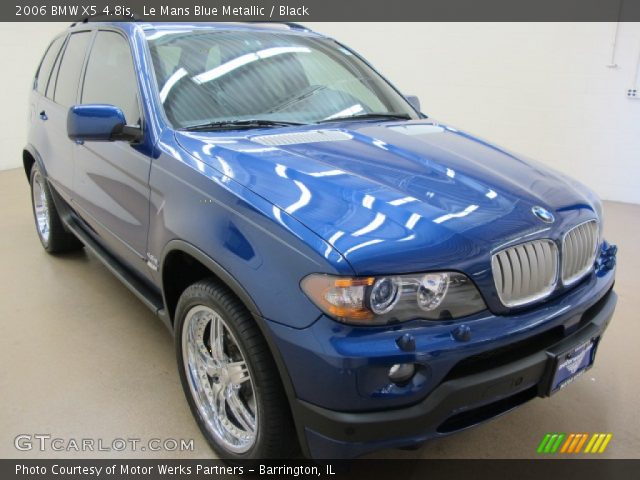 2006 BMW X5 4.8is in Le Mans Blue Metallic