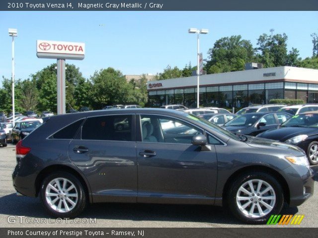2010 Toyota Venza I4 in Magnetic Gray Metallic