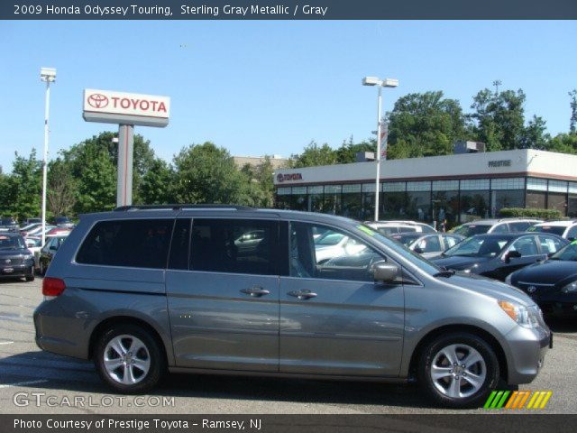 2009 Honda Odyssey Touring in Sterling Gray Metallic