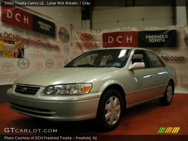 2000 Toyota Camry LE in Lunar Mist Metallic