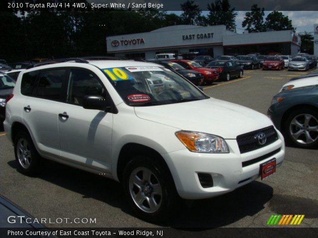 2010 Toyota RAV4 I4 4WD in Super White