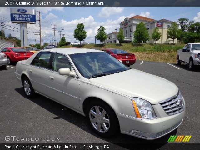 2007 Cadillac DTS Sedan in White Lightning