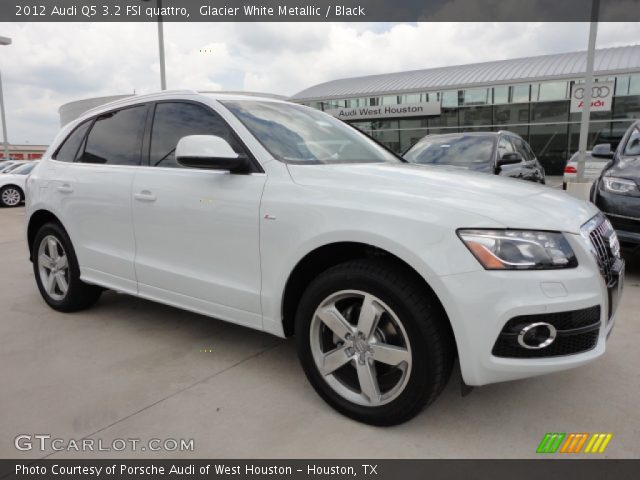 2012 Audi Q5 3.2 FSI quattro in Glacier White Metallic