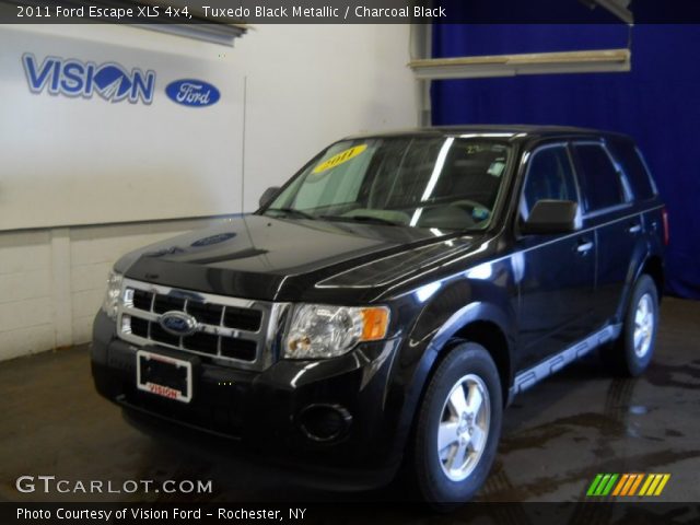 2011 Ford Escape XLS 4x4 in Tuxedo Black Metallic