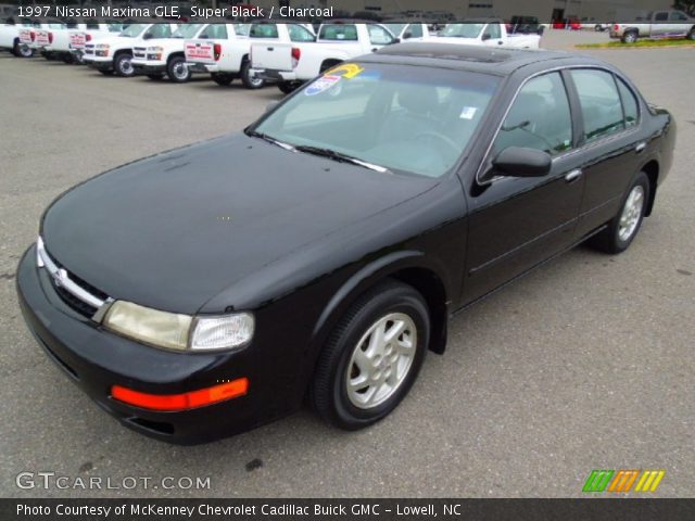 1997 Nissan Maxima GLE in Super Black