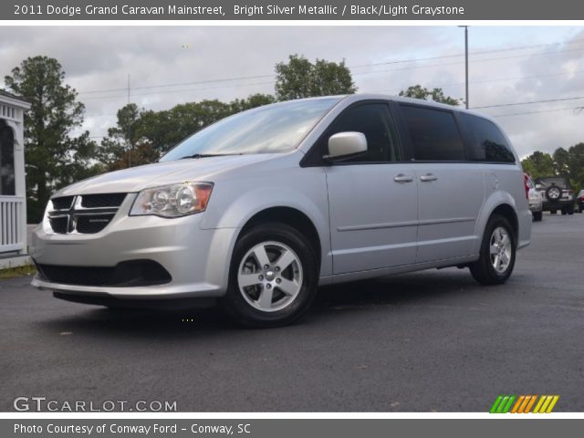 2011 Dodge Grand Caravan Mainstreet in Bright Silver Metallic